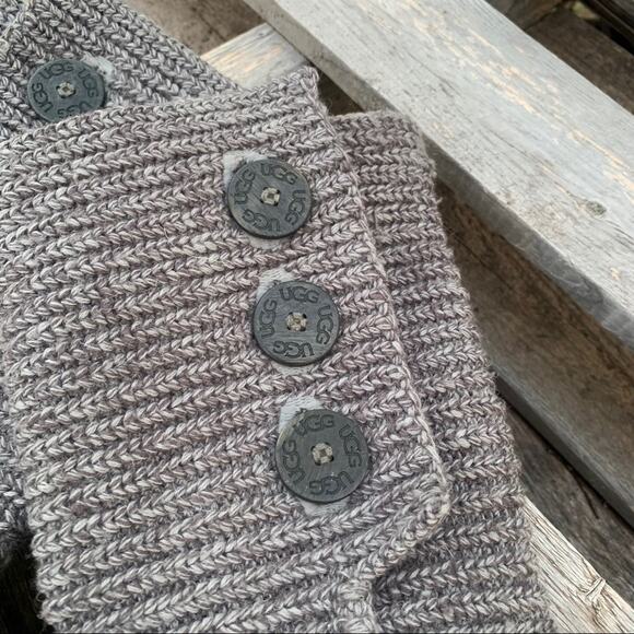 Ugg 5819 Cardy grey fold over knit winter boots Size 7 - Picture 2 of 8